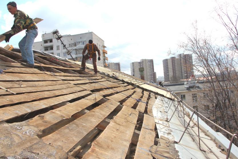 Капитальный ремонт крыши многоквартирного дома: перечень работ и .